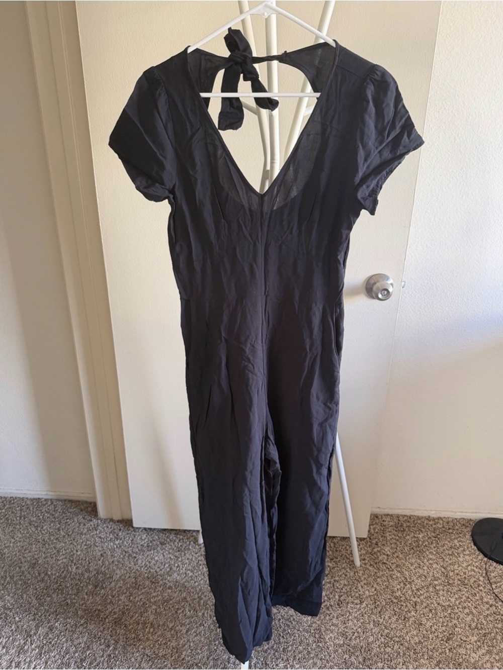 Abercrombie & Fitch Black V-Neck Short Sleeve Jumpsuit with Back Tie